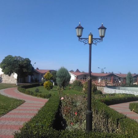 Грк Золота Підкова Motel Chupyra Ngoại thất bức ảnh