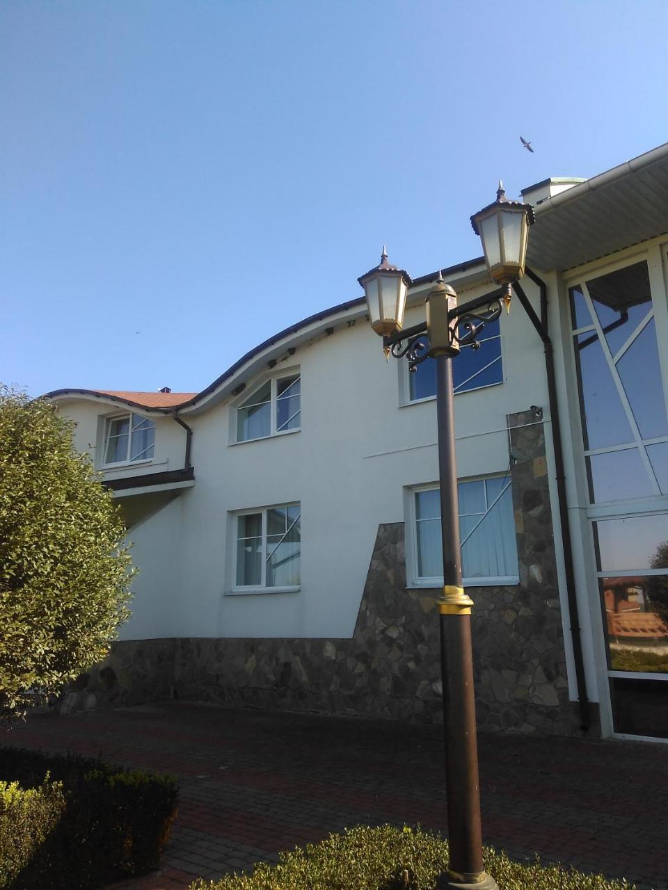 Грк Золота Підкова Motel Chupyra Ngoại thất bức ảnh